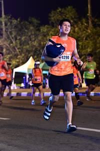 BIB: 4290
                            <button type="button" onclick="openModal(17090282)" class="btn btn-primary btn-sm float-right btn-popup" data-toggle="modal" data-target=".modal-high-quality">
                        <i class="fas fa-shopping-cart"></i> Add to Cart
                    </button>
                                            <button type="button" onclick="isThisMe(17090282, true)" class="btn btn-success btn-sm float-right btn-popup btn-isme hidden" data-toggle="tooltip" data-placement="bottom" title="นี่คือรูปของคุณใช่ไหม คลิกที่นี่เพื่อเอาเข้าอัลบั้ม">
                        <i class="fas fa-plus"></i> Add to album
                    </button>
                    <button type="button" onclick="isThisMe(17090282, false)" class="btn btn-warning btn-sm float-right btn-popup btn-isnotme hidden">
                        <i class="fas fa-ban"></i> Remove from album
                    </button>