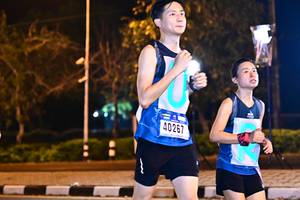 BIB: 40267
                            <button type="button" onclick="openModal(17141532)" class="btn btn-primary btn-sm float-right btn-popup" data-toggle="modal" data-target=".modal-high-quality">
                        <i class="fas fa-shopping-cart"></i> Add to Cart
                    </button>
                                            <button type="button" onclick="isThisMe(17141532, true)" class="btn btn-success btn-sm float-right btn-popup btn-isme hidden" data-toggle="tooltip" data-placement="bottom" title="นี่คือรูปของคุณใช่ไหม คลิกที่นี่เพื่อเอาเข้าอัลบั้ม">
                        <i class="fas fa-plus"></i> Add to album
                    </button>
                    <button type="button" onclick="isThisMe(17141532, false)" class="btn btn-warning btn-sm float-right btn-popup btn-isnotme hidden">
                        <i class="fas fa-ban"></i> Remove from album
                    </button>