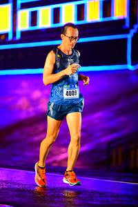 BIB: 4009
                            <button type="button" onclick="openModal(16462598)" class="btn btn-primary btn-sm float-right btn-popup" data-toggle="modal" data-target=".modal-high-quality">
                        <i class="fas fa-shopping-cart"></i> Add to Cart
                    </button>
                                            <button type="button" onclick="isThisMe(16462598, true)" class="btn btn-success btn-sm float-right btn-popup btn-isme hidden" data-toggle="tooltip" data-placement="bottom" title="นี่คือรูปของคุณใช่ไหม คลิกที่นี่เพื่อเอาเข้าอัลบั้ม">
                        <i class="fas fa-plus"></i> Add to album
                    </button>
                    <button type="button" onclick="isThisMe(16462598, false)" class="btn btn-warning btn-sm float-right btn-popup btn-isnotme hidden">
                        <i class="fas fa-ban"></i> Remove from album
                    </button>