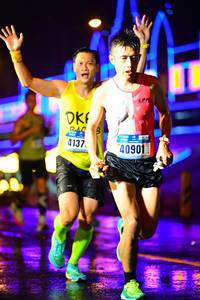 BIB: 4137, 40901
                            <button type="button" onclick="openModal(16597515)" class="btn btn-primary btn-sm float-right btn-popup" data-toggle="modal" data-target=".modal-high-quality">
                        <i class="fas fa-shopping-cart"></i> Add to Cart
                    </button>
                                            <button type="button" onclick="isThisMe(16597515, true)" class="btn btn-success btn-sm float-right btn-popup btn-isme hidden" data-toggle="tooltip" data-placement="bottom" title="นี่คือรูปของคุณใช่ไหม คลิกที่นี่เพื่อเอาเข้าอัลบั้ม">
                        <i class="fas fa-plus"></i> Add to album
                    </button>
                    <button type="button" onclick="isThisMe(16597515, false)" class="btn btn-warning btn-sm float-right btn-popup btn-isnotme hidden">
                        <i class="fas fa-ban"></i> Remove from album
                    </button>