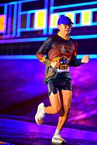 BIB: 4204
                            <button type="button" onclick="openModal(16495836)" class="btn btn-primary btn-sm float-right btn-popup" data-toggle="modal" data-target=".modal-high-quality">
                        <i class="fas fa-shopping-cart"></i> Add to Cart
                    </button>
                                            <button type="button" onclick="isThisMe(16495836, true)" class="btn btn-success btn-sm float-right btn-popup btn-isme hidden" data-toggle="tooltip" data-placement="bottom" title="นี่คือรูปของคุณใช่ไหม คลิกที่นี่เพื่อเอาเข้าอัลบั้ม">
                        <i class="fas fa-plus"></i> Add to album
                    </button>
                    <button type="button" onclick="isThisMe(16495836, false)" class="btn btn-warning btn-sm float-right btn-popup btn-isnotme hidden">
                        <i class="fas fa-ban"></i> Remove from album
                    </button>