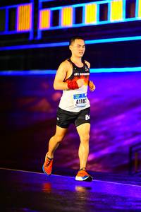 BIB: 4118
                            <button type="button" onclick="openModal(16511226)" class="btn btn-primary btn-sm float-right btn-popup" data-toggle="modal" data-target=".modal-high-quality">
                        <i class="fas fa-shopping-cart"></i> Add to Cart
                    </button>
                                            <button type="button" onclick="isThisMe(16511226, true)" class="btn btn-success btn-sm float-right btn-popup btn-isme hidden" data-toggle="tooltip" data-placement="bottom" title="นี่คือรูปของคุณใช่ไหม คลิกที่นี่เพื่อเอาเข้าอัลบั้ม">
                        <i class="fas fa-plus"></i> Add to album
                    </button>
                    <button type="button" onclick="isThisMe(16511226, false)" class="btn btn-warning btn-sm float-right btn-popup btn-isnotme hidden">
                        <i class="fas fa-ban"></i> Remove from album
                    </button>