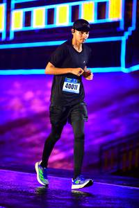 BIB: 40018
                            <button type="button" onclick="openModal(16493546)" class="btn btn-primary btn-sm float-right btn-popup" data-toggle="modal" data-target=".modal-high-quality">
                        <i class="fas fa-shopping-cart"></i> Add to Cart
                    </button>
                                            <button type="button" onclick="isThisMe(16493546, true)" class="btn btn-success btn-sm float-right btn-popup btn-isme hidden" data-toggle="tooltip" data-placement="bottom" title="นี่คือรูปของคุณใช่ไหม คลิกที่นี่เพื่อเอาเข้าอัลบั้ม">
                        <i class="fas fa-plus"></i> Add to album
                    </button>
                    <button type="button" onclick="isThisMe(16493546, false)" class="btn btn-warning btn-sm float-right btn-popup btn-isnotme hidden">
                        <i class="fas fa-ban"></i> Remove from album
                    </button>