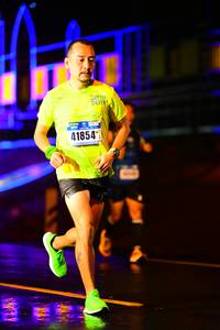 BIB: 2018, 41854
                            <button type="button" onclick="openModal(16707984)" class="btn btn-primary btn-sm float-right btn-popup" data-toggle="modal" data-target=".modal-high-quality">
                        <i class="fas fa-shopping-cart"></i> Add to Cart
                    </button>
                                            <button type="button" onclick="isThisMe(16707984, true)" class="btn btn-success btn-sm float-right btn-popup btn-isme hidden" data-toggle="tooltip" data-placement="bottom" title="นี่คือรูปของคุณใช่ไหม คลิกที่นี่เพื่อเอาเข้าอัลบั้ม">
                        <i class="fas fa-plus"></i> Add to album
                    </button>
                    <button type="button" onclick="isThisMe(16707984, false)" class="btn btn-warning btn-sm float-right btn-popup btn-isnotme hidden">
                        <i class="fas fa-ban"></i> Remove from album
                    </button>