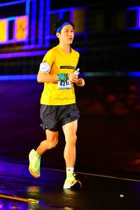 BIB: 4214
                            <button type="button" onclick="openModal(16531164)" class="btn btn-primary btn-sm float-right btn-popup" data-toggle="modal" data-target=".modal-high-quality">
                        <i class="fas fa-shopping-cart"></i> Add to Cart
                    </button>
                                            <button type="button" onclick="isThisMe(16531164, true)" class="btn btn-success btn-sm float-right btn-popup btn-isme hidden" data-toggle="tooltip" data-placement="bottom" title="นี่คือรูปของคุณใช่ไหม คลิกที่นี่เพื่อเอาเข้าอัลบั้ม">
                        <i class="fas fa-plus"></i> Add to album
                    </button>
                    <button type="button" onclick="isThisMe(16531164, false)" class="btn btn-warning btn-sm float-right btn-popup btn-isnotme hidden">
                        <i class="fas fa-ban"></i> Remove from album
                    </button>