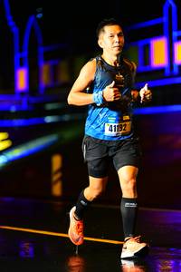 BIB: 41192
                            <button type="button" onclick="openModal(16509139)" class="btn btn-primary btn-sm float-right btn-popup" data-toggle="modal" data-target=".modal-high-quality">
                        <i class="fas fa-shopping-cart"></i> Add to Cart
                    </button>
                                            <button type="button" onclick="isThisMe(16509139, true)" class="btn btn-success btn-sm float-right btn-popup btn-isme hidden" data-toggle="tooltip" data-placement="bottom" title="นี่คือรูปของคุณใช่ไหม คลิกที่นี่เพื่อเอาเข้าอัลบั้ม">
                        <i class="fas fa-plus"></i> Add to album
                    </button>
                    <button type="button" onclick="isThisMe(16509139, false)" class="btn btn-warning btn-sm float-right btn-popup btn-isnotme hidden">
                        <i class="fas fa-ban"></i> Remove from album
                    </button>