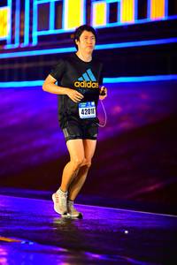 BIB: 42018
                            <button type="button" onclick="openModal(16705600)" class="btn btn-primary btn-sm float-right btn-popup" data-toggle="modal" data-target=".modal-high-quality">
                        <i class="fas fa-shopping-cart"></i> Add to Cart
                    </button>
                                            <button type="button" onclick="isThisMe(16705600, true)" class="btn btn-success btn-sm float-right btn-popup btn-isme hidden" data-toggle="tooltip" data-placement="bottom" title="นี่คือรูปของคุณใช่ไหม คลิกที่นี่เพื่อเอาเข้าอัลบั้ม">
                        <i class="fas fa-plus"></i> Add to album
                    </button>
                    <button type="button" onclick="isThisMe(16705600, false)" class="btn btn-warning btn-sm float-right btn-popup btn-isnotme hidden">
                        <i class="fas fa-ban"></i> Remove from album
                    </button>