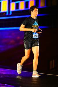 BIB: 42018
                            <button type="button" onclick="openModal(16706103)" class="btn btn-primary btn-sm float-right btn-popup" data-toggle="modal" data-target=".modal-high-quality">
                        <i class="fas fa-shopping-cart"></i> Add to Cart
                    </button>
                                            <button type="button" onclick="isThisMe(16706103, true)" class="btn btn-success btn-sm float-right btn-popup btn-isme hidden" data-toggle="tooltip" data-placement="bottom" title="นี่คือรูปของคุณใช่ไหม คลิกที่นี่เพื่อเอาเข้าอัลบั้ม">
                        <i class="fas fa-plus"></i> Add to album
                    </button>
                    <button type="button" onclick="isThisMe(16706103, false)" class="btn btn-warning btn-sm float-right btn-popup btn-isnotme hidden">
                        <i class="fas fa-ban"></i> Remove from album
                    </button>