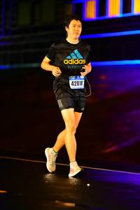 BIB: 42018
                            <button type="button" onclick="openModal(16705631)" class="btn btn-primary btn-sm float-right btn-popup" data-toggle="modal" data-target=".modal-high-quality">
                        <i class="fas fa-shopping-cart"></i> Add to Cart
                    </button>
                                            <button type="button" onclick="isThisMe(16705631, true)" class="btn btn-success btn-sm float-right btn-popup btn-isme hidden" data-toggle="tooltip" data-placement="bottom" title="นี่คือรูปของคุณใช่ไหม คลิกที่นี่เพื่อเอาเข้าอัลบั้ม">
                        <i class="fas fa-plus"></i> Add to album
                    </button>
                    <button type="button" onclick="isThisMe(16705631, false)" class="btn btn-warning btn-sm float-right btn-popup btn-isnotme hidden">
                        <i class="fas fa-ban"></i> Remove from album
                    </button>