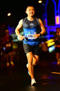 BIB: 406
                            <button type="button" onclick="openModal(16752959)" class="btn btn-primary btn-sm float-right btn-popup" data-toggle="modal" data-target=".modal-high-quality">
                        <i class="fas fa-shopping-cart"></i> Add to Cart
                    </button>
                                            <button type="button" onclick="isThisMe(16752959, true)" class="btn btn-success btn-sm float-right btn-popup btn-isme hidden" data-toggle="tooltip" data-placement="bottom" title="นี่คือรูปของคุณใช่ไหม คลิกที่นี่เพื่อเอาเข้าอัลบั้ม">
                        <i class="fas fa-plus"></i> Add to album
                    </button>
                    <button type="button" onclick="isThisMe(16752959, false)" class="btn btn-warning btn-sm float-right btn-popup btn-isnotme hidden">
                        <i class="fas fa-ban"></i> Remove from album
                    </button>