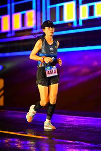 BIB: 4413
                            <button type="button" onclick="openModal(16895905)" class="btn btn-primary btn-sm float-right btn-popup" data-toggle="modal" data-target=".modal-high-quality">
                        <i class="fas fa-shopping-cart"></i> Add to Cart
                    </button>
                                            <button type="button" onclick="isThisMe(16895905, true)" class="btn btn-success btn-sm float-right btn-popup btn-isme hidden" data-toggle="tooltip" data-placement="bottom" title="นี่คือรูปของคุณใช่ไหม คลิกที่นี่เพื่อเอาเข้าอัลบั้ม">
                        <i class="fas fa-plus"></i> Add to album
                    </button>
                    <button type="button" onclick="isThisMe(16895905, false)" class="btn btn-warning btn-sm float-right btn-popup btn-isnotme hidden">
                        <i class="fas fa-ban"></i> Remove from album
                    </button>