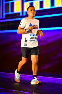 BIB: 42240
                            <button type="button" onclick="openModal(16888728)" class="btn btn-primary btn-sm float-right btn-popup" data-toggle="modal" data-target=".modal-high-quality">
                        <i class="fas fa-shopping-cart"></i> Add to Cart
                    </button>
                                            <button type="button" onclick="isThisMe(16888728, true)" class="btn btn-success btn-sm float-right btn-popup btn-isme hidden" data-toggle="tooltip" data-placement="bottom" title="นี่คือรูปของคุณใช่ไหม คลิกที่นี่เพื่อเอาเข้าอัลบั้ม">
                        <i class="fas fa-plus"></i> Add to album
                    </button>
                    <button type="button" onclick="isThisMe(16888728, false)" class="btn btn-warning btn-sm float-right btn-popup btn-isnotme hidden">
                        <i class="fas fa-ban"></i> Remove from album
                    </button>