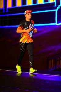 BIB: 414
                            <button type="button" onclick="openModal(16853476)" class="btn btn-primary btn-sm float-right btn-popup" data-toggle="modal" data-target=".modal-high-quality">
                        <i class="fas fa-shopping-cart"></i> Add to Cart
                    </button>
                                            <button type="button" onclick="isThisMe(16853476, true)" class="btn btn-success btn-sm float-right btn-popup btn-isme hidden" data-toggle="tooltip" data-placement="bottom" title="นี่คือรูปของคุณใช่ไหม คลิกที่นี่เพื่อเอาเข้าอัลบั้ม">
                        <i class="fas fa-plus"></i> Add to album
                    </button>
                    <button type="button" onclick="isThisMe(16853476, false)" class="btn btn-warning btn-sm float-right btn-popup btn-isnotme hidden">
                        <i class="fas fa-ban"></i> Remove from album
                    </button>