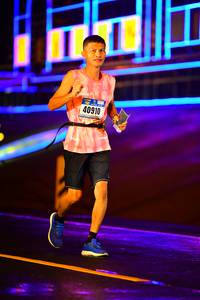 BIB: 40910
                            <button type="button" onclick="openModal(17072294)" class="btn btn-primary btn-sm float-right btn-popup" data-toggle="modal" data-target=".modal-high-quality">
                        <i class="fas fa-shopping-cart"></i> Add to Cart
                    </button>
                                            <button type="button" onclick="isThisMe(17072294, true)" class="btn btn-success btn-sm float-right btn-popup btn-isme hidden" data-toggle="tooltip" data-placement="bottom" title="นี่คือรูปของคุณใช่ไหม คลิกที่นี่เพื่อเอาเข้าอัลบั้ม">
                        <i class="fas fa-plus"></i> Add to album
                    </button>
                    <button type="button" onclick="isThisMe(17072294, false)" class="btn btn-warning btn-sm float-right btn-popup btn-isnotme hidden">
                        <i class="fas fa-ban"></i> Remove from album
                    </button>