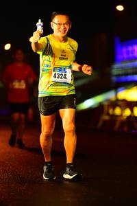 BIB: 4324
                            <button type="button" onclick="openModal(16989625)" class="btn btn-primary btn-sm float-right btn-popup" data-toggle="modal" data-target=".modal-high-quality">
                        <i class="fas fa-shopping-cart"></i> Add to Cart
                    </button>
                                            <button type="button" onclick="isThisMe(16989625, true)" class="btn btn-success btn-sm float-right btn-popup btn-isme hidden" data-toggle="tooltip" data-placement="bottom" title="นี่คือรูปของคุณใช่ไหม คลิกที่นี่เพื่อเอาเข้าอัลบั้ม">
                        <i class="fas fa-plus"></i> Add to album
                    </button>
                    <button type="button" onclick="isThisMe(16989625, false)" class="btn btn-warning btn-sm float-right btn-popup btn-isnotme hidden">
                        <i class="fas fa-ban"></i> Remove from album
                    </button>