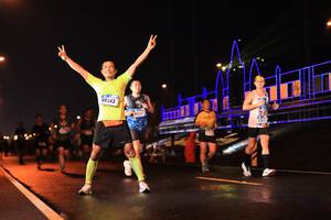 BIB: 40543
                            <button type="button" onclick="openModal(17907186)" class="btn btn-primary btn-sm float-right btn-popup" data-toggle="modal" data-target=".modal-high-quality">
                        <i class="fas fa-shopping-cart"></i> Add to Cart
                    </button>
                                            <button type="button" onclick="isThisMe(17907186, true)" class="btn btn-success btn-sm float-right btn-popup btn-isme hidden" data-toggle="tooltip" data-placement="bottom" title="นี่คือรูปของคุณใช่ไหม คลิกที่นี่เพื่อเอาเข้าอัลบั้ม">
                        <i class="fas fa-plus"></i> Add to album
                    </button>
                    <button type="button" onclick="isThisMe(17907186, false)" class="btn btn-warning btn-sm float-right btn-popup btn-isnotme hidden">
                        <i class="fas fa-ban"></i> Remove from album
                    </button>