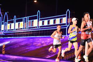 BIB: 41022
                            <button type="button" onclick="openModal(16432353)" class="btn btn-primary btn-sm float-right btn-popup" data-toggle="modal" data-target=".modal-high-quality">
                        <i class="fas fa-shopping-cart"></i> Add to Cart
                    </button>
                                            <button type="button" onclick="isThisMe(16432353, true)" class="btn btn-success btn-sm float-right btn-popup btn-isme hidden" data-toggle="tooltip" data-placement="bottom" title="นี่คือรูปของคุณใช่ไหม คลิกที่นี่เพื่อเอาเข้าอัลบั้ม">
                        <i class="fas fa-plus"></i> Add to album
                    </button>
                    <button type="button" onclick="isThisMe(16432353, false)" class="btn btn-warning btn-sm float-right btn-popup btn-isnotme hidden">
                        <i class="fas fa-ban"></i> Remove from album
                    </button>