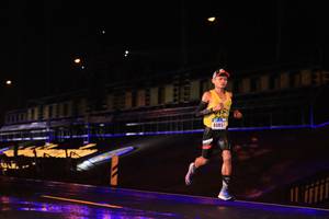 BIB: 4085
                            <button type="button" onclick="openModal(16436402)" class="btn btn-primary btn-sm float-right btn-popup" data-toggle="modal" data-target=".modal-high-quality">
                        <i class="fas fa-shopping-cart"></i> Add to Cart
                    </button>
                                            <button type="button" onclick="isThisMe(16436402, true)" class="btn btn-success btn-sm float-right btn-popup btn-isme hidden" data-toggle="tooltip" data-placement="bottom" title="นี่คือรูปของคุณใช่ไหม คลิกที่นี่เพื่อเอาเข้าอัลบั้ม">
                        <i class="fas fa-plus"></i> Add to album
                    </button>
                    <button type="button" onclick="isThisMe(16436402, false)" class="btn btn-warning btn-sm float-right btn-popup btn-isnotme hidden">
                        <i class="fas fa-ban"></i> Remove from album
                    </button>