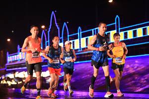 BIB: 4018, 0848, 40051, 9240
                            <button type="button" onclick="openModal(16482206)" class="btn btn-primary btn-sm float-right btn-popup" data-toggle="modal" data-target=".modal-high-quality">
                        <i class="fas fa-shopping-cart"></i> Add to Cart
                    </button>
                                            <button type="button" onclick="isThisMe(16482206, true)" class="btn btn-success btn-sm float-right btn-popup btn-isme hidden" data-toggle="tooltip" data-placement="bottom" title="นี่คือรูปของคุณใช่ไหม คลิกที่นี่เพื่อเอาเข้าอัลบั้ม">
                        <i class="fas fa-plus"></i> Add to album
                    </button>
                    <button type="button" onclick="isThisMe(16482206, false)" class="btn btn-warning btn-sm float-right btn-popup btn-isnotme hidden">
                        <i class="fas fa-ban"></i> Remove from album
                    </button>