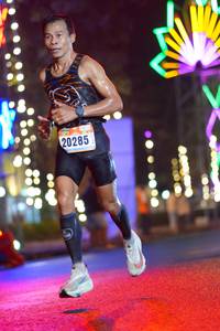 BIB: 20285
                            <button type="button" onclick="openModal(16784244)" class="btn btn-primary btn-sm float-right btn-popup" data-toggle="modal" data-target=".modal-high-quality">
                        <i class="fas fa-shopping-cart"></i> Add to Cart
                    </button>
                                            <button type="button" onclick="isThisMe(16784244, true)" class="btn btn-success btn-sm float-right btn-popup btn-isme hidden" data-toggle="tooltip" data-placement="bottom" title="นี่คือรูปของคุณใช่ไหม คลิกที่นี่เพื่อเอาเข้าอัลบั้ม">
                        <i class="fas fa-plus"></i> Add to album
                    </button>
                    <button type="button" onclick="isThisMe(16784244, false)" class="btn btn-warning btn-sm float-right btn-popup btn-isnotme hidden">
                        <i class="fas fa-ban"></i> Remove from album
                    </button>