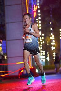 BIB: 1122
                            <button type="button" onclick="openModal(16782146)" class="btn btn-primary btn-sm float-right btn-popup" data-toggle="modal" data-target=".modal-high-quality">
                        <i class="fas fa-shopping-cart"></i> Add to Cart
                    </button>
                                            <button type="button" onclick="isThisMe(16782146, true)" class="btn btn-success btn-sm float-right btn-popup btn-isme hidden" data-toggle="tooltip" data-placement="bottom" title="นี่คือรูปของคุณใช่ไหม คลิกที่นี่เพื่อเอาเข้าอัลบั้ม">
                        <i class="fas fa-plus"></i> Add to album
                    </button>
                    <button type="button" onclick="isThisMe(16782146, false)" class="btn btn-warning btn-sm float-right btn-popup btn-isnotme hidden">
                        <i class="fas fa-ban"></i> Remove from album
                    </button>