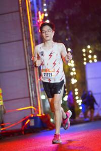 BIB: 21721
                            <button type="button" onclick="openModal(16790761)" class="btn btn-primary btn-sm float-right btn-popup" data-toggle="modal" data-target=".modal-high-quality">
                        <i class="fas fa-shopping-cart"></i> Add to Cart
                    </button>
                                            <button type="button" onclick="isThisMe(16790761, true)" class="btn btn-success btn-sm float-right btn-popup btn-isme hidden" data-toggle="tooltip" data-placement="bottom" title="นี่คือรูปของคุณใช่ไหม คลิกที่นี่เพื่อเอาเข้าอัลบั้ม">
                        <i class="fas fa-plus"></i> Add to album
                    </button>
                    <button type="button" onclick="isThisMe(16790761, false)" class="btn btn-warning btn-sm float-right btn-popup btn-isnotme hidden">
                        <i class="fas fa-ban"></i> Remove from album
                    </button>