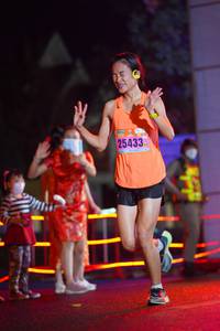 BIB: 25433
                            <button type="button" onclick="openModal(16787098)" class="btn btn-primary btn-sm float-right btn-popup" data-toggle="modal" data-target=".modal-high-quality">
                        <i class="fas fa-shopping-cart"></i> Add to Cart
                    </button>
                                            <button type="button" onclick="isThisMe(16787098, true)" class="btn btn-success btn-sm float-right btn-popup btn-isme hidden" data-toggle="tooltip" data-placement="bottom" title="นี่คือรูปของคุณใช่ไหม คลิกที่นี่เพื่อเอาเข้าอัลบั้ม">
                        <i class="fas fa-plus"></i> Add to album
                    </button>
                    <button type="button" onclick="isThisMe(16787098, false)" class="btn btn-warning btn-sm float-right btn-popup btn-isnotme hidden">
                        <i class="fas fa-ban"></i> Remove from album
                    </button>