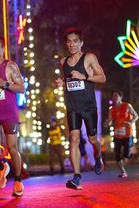 BIB: 40302
                            <button type="button" onclick="openModal(16787335)" class="btn btn-primary btn-sm float-right btn-popup" data-toggle="modal" data-target=".modal-high-quality">
                        <i class="fas fa-shopping-cart"></i> Add to Cart
                    </button>
                                            <button type="button" onclick="isThisMe(16787335, true)" class="btn btn-success btn-sm float-right btn-popup btn-isme hidden" data-toggle="tooltip" data-placement="bottom" title="นี่คือรูปของคุณใช่ไหม คลิกที่นี่เพื่อเอาเข้าอัลบั้ม">
                        <i class="fas fa-plus"></i> Add to album
                    </button>
                    <button type="button" onclick="isThisMe(16787335, false)" class="btn btn-warning btn-sm float-right btn-popup btn-isnotme hidden">
                        <i class="fas fa-ban"></i> Remove from album
                    </button>