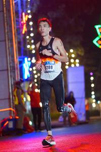 BIB: 288
                            <button type="button" onclick="openModal(16784832)" class="btn btn-primary btn-sm float-right btn-popup" data-toggle="modal" data-target=".modal-high-quality">
                        <i class="fas fa-shopping-cart"></i> Add to Cart
                    </button>
                                            <button type="button" onclick="isThisMe(16784832, true)" class="btn btn-success btn-sm float-right btn-popup btn-isme hidden" data-toggle="tooltip" data-placement="bottom" title="นี่คือรูปของคุณใช่ไหม คลิกที่นี่เพื่อเอาเข้าอัลบั้ม">
                        <i class="fas fa-plus"></i> Add to album
                    </button>
                    <button type="button" onclick="isThisMe(16784832, false)" class="btn btn-warning btn-sm float-right btn-popup btn-isnotme hidden">
                        <i class="fas fa-ban"></i> Remove from album
                    </button>