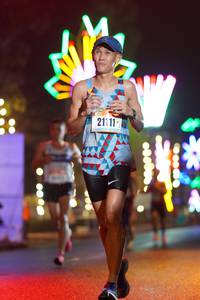 BIB: 21111, 0000
                            <button type="button" onclick="openModal(16787778)" class="btn btn-primary btn-sm float-right btn-popup" data-toggle="modal" data-target=".modal-high-quality">
                        <i class="fas fa-shopping-cart"></i> Add to Cart
                    </button>
                                            <button type="button" onclick="isThisMe(16787778, true)" class="btn btn-success btn-sm float-right btn-popup btn-isme hidden" data-toggle="tooltip" data-placement="bottom" title="นี่คือรูปของคุณใช่ไหม คลิกที่นี่เพื่อเอาเข้าอัลบั้ม">
                        <i class="fas fa-plus"></i> Add to album
                    </button>
                    <button type="button" onclick="isThisMe(16787778, false)" class="btn btn-warning btn-sm float-right btn-popup btn-isnotme hidden">
                        <i class="fas fa-ban"></i> Remove from album
                    </button>