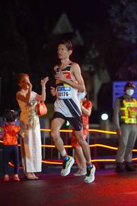 BIB: 40176
                            <button type="button" onclick="openModal(16780268)" class="btn btn-primary btn-sm float-right btn-popup" data-toggle="modal" data-target=".modal-high-quality">
                        <i class="fas fa-shopping-cart"></i> Add to Cart
                    </button>
                                            <button type="button" onclick="isThisMe(16780268, true)" class="btn btn-success btn-sm float-right btn-popup btn-isme hidden" data-toggle="tooltip" data-placement="bottom" title="นี่คือรูปของคุณใช่ไหม คลิกที่นี่เพื่อเอาเข้าอัลบั้ม">
                        <i class="fas fa-plus"></i> Add to album
                    </button>
                    <button type="button" onclick="isThisMe(16780268, false)" class="btn btn-warning btn-sm float-right btn-popup btn-isnotme hidden">
                        <i class="fas fa-ban"></i> Remove from album
                    </button>