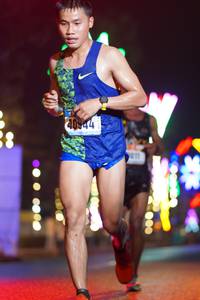 BIB: 40944
                            <button type="button" onclick="openModal(16783056)" class="btn btn-primary btn-sm float-right btn-popup" data-toggle="modal" data-target=".modal-high-quality">
                        <i class="fas fa-shopping-cart"></i> Add to Cart
                    </button>
                                            <button type="button" onclick="isThisMe(16783056, true)" class="btn btn-success btn-sm float-right btn-popup btn-isme hidden" data-toggle="tooltip" data-placement="bottom" title="นี่คือรูปของคุณใช่ไหม คลิกที่นี่เพื่อเอาเข้าอัลบั้ม">
                        <i class="fas fa-plus"></i> Add to album
                    </button>
                    <button type="button" onclick="isThisMe(16783056, false)" class="btn btn-warning btn-sm float-right btn-popup btn-isnotme hidden">
                        <i class="fas fa-ban"></i> Remove from album
                    </button>