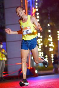 BIB: 21431
                            <button type="button" onclick="openModal(16783123)" class="btn btn-primary btn-sm float-right btn-popup" data-toggle="modal" data-target=".modal-high-quality">
                        <i class="fas fa-shopping-cart"></i> Add to Cart
                    </button>
                                            <button type="button" onclick="isThisMe(16783123, true)" class="btn btn-success btn-sm float-right btn-popup btn-isme hidden" data-toggle="tooltip" data-placement="bottom" title="นี่คือรูปของคุณใช่ไหม คลิกที่นี่เพื่อเอาเข้าอัลบั้ม">
                        <i class="fas fa-plus"></i> Add to album
                    </button>
                    <button type="button" onclick="isThisMe(16783123, false)" class="btn btn-warning btn-sm float-right btn-popup btn-isnotme hidden">
                        <i class="fas fa-ban"></i> Remove from album
                    </button>