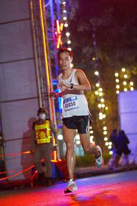 BIB: 40050
                            <button type="button" onclick="openModal(16787512)" class="btn btn-primary btn-sm float-right btn-popup" data-toggle="modal" data-target=".modal-high-quality">
                        <i class="fas fa-shopping-cart"></i> Add to Cart
                    </button>
                                            <button type="button" onclick="isThisMe(16787512, true)" class="btn btn-success btn-sm float-right btn-popup btn-isme hidden" data-toggle="tooltip" data-placement="bottom" title="นี่คือรูปของคุณใช่ไหม คลิกที่นี่เพื่อเอาเข้าอัลบั้ม">
                        <i class="fas fa-plus"></i> Add to album
                    </button>
                    <button type="button" onclick="isThisMe(16787512, false)" class="btn btn-warning btn-sm float-right btn-popup btn-isnotme hidden">
                        <i class="fas fa-ban"></i> Remove from album
                    </button>