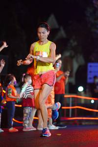 BIB: 910
                            <button type="button" onclick="openModal(16786477)" class="btn btn-primary btn-sm float-right btn-popup" data-toggle="modal" data-target=".modal-high-quality">
                        <i class="fas fa-shopping-cart"></i> Add to Cart
                    </button>
                                            <button type="button" onclick="isThisMe(16786477, true)" class="btn btn-success btn-sm float-right btn-popup btn-isme hidden" data-toggle="tooltip" data-placement="bottom" title="นี่คือรูปของคุณใช่ไหม คลิกที่นี่เพื่อเอาเข้าอัลบั้ม">
                        <i class="fas fa-plus"></i> Add to album
                    </button>
                    <button type="button" onclick="isThisMe(16786477, false)" class="btn btn-warning btn-sm float-right btn-popup btn-isnotme hidden">
                        <i class="fas fa-ban"></i> Remove from album
                    </button>