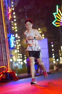 BIB: 2121
                            <button type="button" onclick="openModal(16790727)" class="btn btn-primary btn-sm float-right btn-popup" data-toggle="modal" data-target=".modal-high-quality">
                        <i class="fas fa-shopping-cart"></i> Add to Cart
                    </button>
                                            <button type="button" onclick="isThisMe(16790727, true)" class="btn btn-success btn-sm float-right btn-popup btn-isme hidden" data-toggle="tooltip" data-placement="bottom" title="นี่คือรูปของคุณใช่ไหม คลิกที่นี่เพื่อเอาเข้าอัลบั้ม">
                        <i class="fas fa-plus"></i> Add to album
                    </button>
                    <button type="button" onclick="isThisMe(16790727, false)" class="btn btn-warning btn-sm float-right btn-popup btn-isnotme hidden">
                        <i class="fas fa-ban"></i> Remove from album
                    </button>