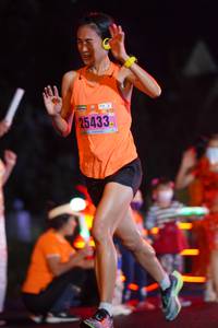 BIB: 25433
                            <button type="button" onclick="openModal(16787233)" class="btn btn-primary btn-sm float-right btn-popup" data-toggle="modal" data-target=".modal-high-quality">
                        <i class="fas fa-shopping-cart"></i> Add to Cart
                    </button>
                                            <button type="button" onclick="isThisMe(16787233, true)" class="btn btn-success btn-sm float-right btn-popup btn-isme hidden" data-toggle="tooltip" data-placement="bottom" title="นี่คือรูปของคุณใช่ไหม คลิกที่นี่เพื่อเอาเข้าอัลบั้ม">
                        <i class="fas fa-plus"></i> Add to album
                    </button>
                    <button type="button" onclick="isThisMe(16787233, false)" class="btn btn-warning btn-sm float-right btn-popup btn-isnotme hidden">
                        <i class="fas fa-ban"></i> Remove from album
                    </button>