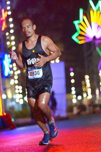 BIB: 40930
                            <button type="button" onclick="openModal(16790420)" class="btn btn-primary btn-sm float-right btn-popup" data-toggle="modal" data-target=".modal-high-quality">
                        <i class="fas fa-shopping-cart"></i> Add to Cart
                    </button>
                                            <button type="button" onclick="isThisMe(16790420, true)" class="btn btn-success btn-sm float-right btn-popup btn-isme hidden" data-toggle="tooltip" data-placement="bottom" title="นี่คือรูปของคุณใช่ไหม คลิกที่นี่เพื่อเอาเข้าอัลบั้ม">
                        <i class="fas fa-plus"></i> Add to album
                    </button>
                    <button type="button" onclick="isThisMe(16790420, false)" class="btn btn-warning btn-sm float-right btn-popup btn-isnotme hidden">
                        <i class="fas fa-ban"></i> Remove from album
                    </button>