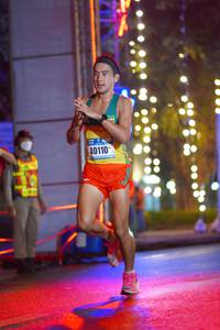 BIB: 40110
                            <button type="button" onclick="openModal(16779120)" class="btn btn-primary btn-sm float-right btn-popup" data-toggle="modal" data-target=".modal-high-quality">
                        <i class="fas fa-shopping-cart"></i> Add to Cart
                    </button>
                                            <button type="button" onclick="isThisMe(16779120, true)" class="btn btn-success btn-sm float-right btn-popup btn-isme hidden" data-toggle="tooltip" data-placement="bottom" title="นี่คือรูปของคุณใช่ไหม คลิกที่นี่เพื่อเอาเข้าอัลบั้ม">
                        <i class="fas fa-plus"></i> Add to album
                    </button>
                    <button type="button" onclick="isThisMe(16779120, false)" class="btn btn-warning btn-sm float-right btn-popup btn-isnotme hidden">
                        <i class="fas fa-ban"></i> Remove from album
                    </button>