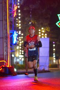 BIB: 40410
                            <button type="button" onclick="openModal(16782309)" class="btn btn-primary btn-sm float-right btn-popup" data-toggle="modal" data-target=".modal-high-quality">
                        <i class="fas fa-shopping-cart"></i> Add to Cart
                    </button>
                                            <button type="button" onclick="isThisMe(16782309, true)" class="btn btn-success btn-sm float-right btn-popup btn-isme hidden" data-toggle="tooltip" data-placement="bottom" title="นี่คือรูปของคุณใช่ไหม คลิกที่นี่เพื่อเอาเข้าอัลบั้ม">
                        <i class="fas fa-plus"></i> Add to album
                    </button>
                    <button type="button" onclick="isThisMe(16782309, false)" class="btn btn-warning btn-sm float-right btn-popup btn-isnotme hidden">
                        <i class="fas fa-ban"></i> Remove from album
                    </button>