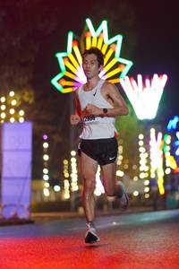 BIB: 2050
                            <button type="button" onclick="openModal(16781416)" class="btn btn-primary btn-sm float-right btn-popup" data-toggle="modal" data-target=".modal-high-quality">
                        <i class="fas fa-shopping-cart"></i> Add to Cart
                    </button>
                                            <button type="button" onclick="isThisMe(16781416, true)" class="btn btn-success btn-sm float-right btn-popup btn-isme hidden" data-toggle="tooltip" data-placement="bottom" title="นี่คือรูปของคุณใช่ไหม คลิกที่นี่เพื่อเอาเข้าอัลบั้ม">
                        <i class="fas fa-plus"></i> Add to album
                    </button>
                    <button type="button" onclick="isThisMe(16781416, false)" class="btn btn-warning btn-sm float-right btn-popup btn-isnotme hidden">
                        <i class="fas fa-ban"></i> Remove from album
                    </button>