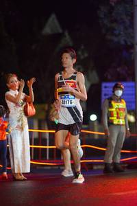 BIB: 40176
                            <button type="button" onclick="openModal(16780143)" class="btn btn-primary btn-sm float-right btn-popup" data-toggle="modal" data-target=".modal-high-quality">
                        <i class="fas fa-shopping-cart"></i> Add to Cart
                    </button>
                                            <button type="button" onclick="isThisMe(16780143, true)" class="btn btn-success btn-sm float-right btn-popup btn-isme hidden" data-toggle="tooltip" data-placement="bottom" title="นี่คือรูปของคุณใช่ไหม คลิกที่นี่เพื่อเอาเข้าอัลบั้ม">
                        <i class="fas fa-plus"></i> Add to album
                    </button>
                    <button type="button" onclick="isThisMe(16780143, false)" class="btn btn-warning btn-sm float-right btn-popup btn-isnotme hidden">
                        <i class="fas fa-ban"></i> Remove from album
                    </button>