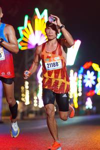 BIB: 21188, 000
                            <button type="button" onclick="openModal(16781932)" class="btn btn-primary btn-sm float-right btn-popup" data-toggle="modal" data-target=".modal-high-quality">
                        <i class="fas fa-shopping-cart"></i> Add to Cart
                    </button>
                                            <button type="button" onclick="isThisMe(16781932, true)" class="btn btn-success btn-sm float-right btn-popup btn-isme hidden" data-toggle="tooltip" data-placement="bottom" title="นี่คือรูปของคุณใช่ไหม คลิกที่นี่เพื่อเอาเข้าอัลบั้ม">
                        <i class="fas fa-plus"></i> Add to album
                    </button>
                    <button type="button" onclick="isThisMe(16781932, false)" class="btn btn-warning btn-sm float-right btn-popup btn-isnotme hidden">
                        <i class="fas fa-ban"></i> Remove from album
                    </button>