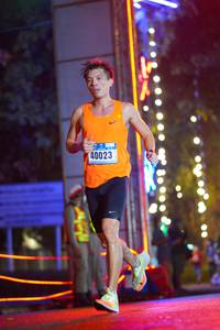 BIB: 40023
                            <button type="button" onclick="openModal(16867394)" class="btn btn-primary btn-sm float-right btn-popup" data-toggle="modal" data-target=".modal-high-quality">
                        <i class="fas fa-shopping-cart"></i> Add to Cart
                    </button>
                                            <button type="button" onclick="isThisMe(16867394, true)" class="btn btn-success btn-sm float-right btn-popup btn-isme hidden" data-toggle="tooltip" data-placement="bottom" title="นี่คือรูปของคุณใช่ไหม คลิกที่นี่เพื่อเอาเข้าอัลบั้ม">
                        <i class="fas fa-plus"></i> Add to album
                    </button>
                    <button type="button" onclick="isThisMe(16867394, false)" class="btn btn-warning btn-sm float-right btn-popup btn-isnotme hidden">
                        <i class="fas fa-ban"></i> Remove from album
                    </button>