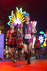 BIB: 300, 22742, 25460
                            <button type="button" onclick="openModal(16889570)" class="btn btn-primary btn-sm float-right btn-popup" data-toggle="modal" data-target=".modal-high-quality">
                        <i class="fas fa-shopping-cart"></i> Add to Cart
                    </button>
                                            <button type="button" onclick="isThisMe(16889570, true)" class="btn btn-success btn-sm float-right btn-popup btn-isme hidden" data-toggle="tooltip" data-placement="bottom" title="นี่คือรูปของคุณใช่ไหม คลิกที่นี่เพื่อเอาเข้าอัลบั้ม">
                        <i class="fas fa-plus"></i> Add to album
                    </button>
                    <button type="button" onclick="isThisMe(16889570, false)" class="btn btn-warning btn-sm float-right btn-popup btn-isnotme hidden">
                        <i class="fas fa-ban"></i> Remove from album
                    </button>