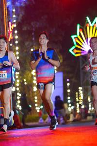 BIB: 267, 2120
                            <button type="button" onclick="openModal(16866944)" class="btn btn-primary btn-sm float-right btn-popup" data-toggle="modal" data-target=".modal-high-quality">
                        <i class="fas fa-shopping-cart"></i> Add to Cart
                    </button>
                                            <button type="button" onclick="isThisMe(16866944, true)" class="btn btn-success btn-sm float-right btn-popup btn-isme hidden" data-toggle="tooltip" data-placement="bottom" title="นี่คือรูปของคุณใช่ไหม คลิกที่นี่เพื่อเอาเข้าอัลบั้ม">
                        <i class="fas fa-plus"></i> Add to album
                    </button>
                    <button type="button" onclick="isThisMe(16866944, false)" class="btn btn-warning btn-sm float-right btn-popup btn-isnotme hidden">
                        <i class="fas fa-ban"></i> Remove from album
                    </button>