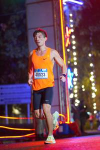 BIB: 40023
                            <button type="button" onclick="openModal(16867407)" class="btn btn-primary btn-sm float-right btn-popup" data-toggle="modal" data-target=".modal-high-quality">
                        <i class="fas fa-shopping-cart"></i> Add to Cart
                    </button>
                                            <button type="button" onclick="isThisMe(16867407, true)" class="btn btn-success btn-sm float-right btn-popup btn-isme hidden" data-toggle="tooltip" data-placement="bottom" title="นี่คือรูปของคุณใช่ไหม คลิกที่นี่เพื่อเอาเข้าอัลบั้ม">
                        <i class="fas fa-plus"></i> Add to album
                    </button>
                    <button type="button" onclick="isThisMe(16867407, false)" class="btn btn-warning btn-sm float-right btn-popup btn-isnotme hidden">
                        <i class="fas fa-ban"></i> Remove from album
                    </button>