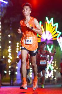 BIB: 22454
                            <button type="button" onclick="openModal(16861509)" class="btn btn-primary btn-sm float-right btn-popup" data-toggle="modal" data-target=".modal-high-quality">
                        <i class="fas fa-shopping-cart"></i> Add to Cart
                    </button>
                                            <button type="button" onclick="isThisMe(16861509, true)" class="btn btn-success btn-sm float-right btn-popup btn-isme hidden" data-toggle="tooltip" data-placement="bottom" title="นี่คือรูปของคุณใช่ไหม คลิกที่นี่เพื่อเอาเข้าอัลบั้ม">
                        <i class="fas fa-plus"></i> Add to album
                    </button>
                    <button type="button" onclick="isThisMe(16861509, false)" class="btn btn-warning btn-sm float-right btn-popup btn-isnotme hidden">
                        <i class="fas fa-ban"></i> Remove from album
                    </button>