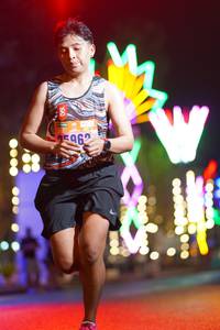 BIB: 962
                            <button type="button" onclick="openModal(16817692)" class="btn btn-primary btn-sm float-right btn-popup" data-toggle="modal" data-target=".modal-high-quality">
                        <i class="fas fa-shopping-cart"></i> Add to Cart
                    </button>
                                            <button type="button" onclick="isThisMe(16817692, true)" class="btn btn-success btn-sm float-right btn-popup btn-isme hidden" data-toggle="tooltip" data-placement="bottom" title="นี่คือรูปของคุณใช่ไหม คลิกที่นี่เพื่อเอาเข้าอัลบั้ม">
                        <i class="fas fa-plus"></i> Add to album
                    </button>
                    <button type="button" onclick="isThisMe(16817692, false)" class="btn btn-warning btn-sm float-right btn-popup btn-isnotme hidden">
                        <i class="fas fa-ban"></i> Remove from album
                    </button>