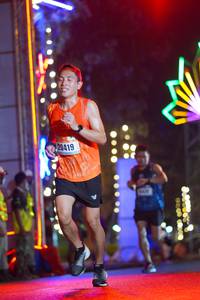 BIB: 20419
                            <button type="button" onclick="openModal(16849391)" class="btn btn-primary btn-sm float-right btn-popup" data-toggle="modal" data-target=".modal-high-quality">
                        <i class="fas fa-shopping-cart"></i> Add to Cart
                    </button>
                                            <button type="button" onclick="isThisMe(16849391, true)" class="btn btn-success btn-sm float-right btn-popup btn-isme hidden" data-toggle="tooltip" data-placement="bottom" title="นี่คือรูปของคุณใช่ไหม คลิกที่นี่เพื่อเอาเข้าอัลบั้ม">
                        <i class="fas fa-plus"></i> Add to album
                    </button>
                    <button type="button" onclick="isThisMe(16849391, false)" class="btn btn-warning btn-sm float-right btn-popup btn-isnotme hidden">
                        <i class="fas fa-ban"></i> Remove from album
                    </button>